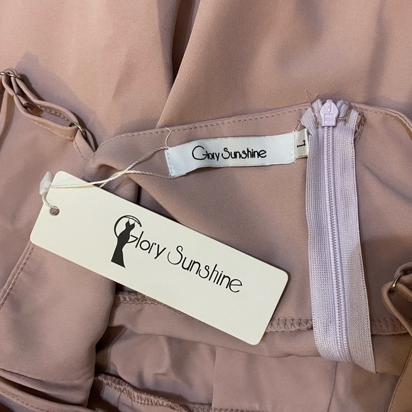 Mauve colored formal dress - Picture 4 of 4